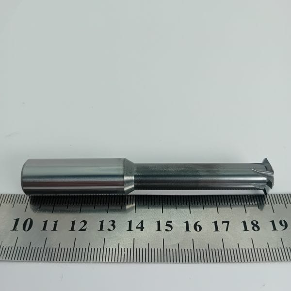Твердосплавная однозубая резьбофреза M18-22x2.5