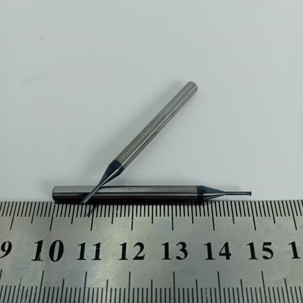 Твердосплавная однозубая резьбофреза M2x0.4