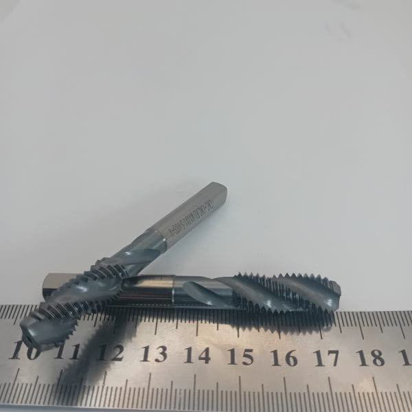 Метчик m10*1.5