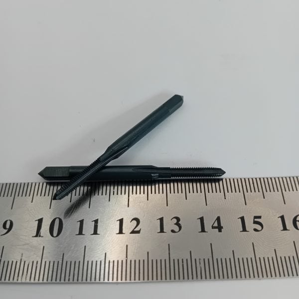 Метчик m3*0.5