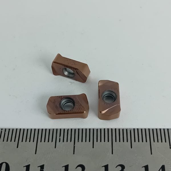 Пластина фрезерная LNMU0303ZER MJ S1015