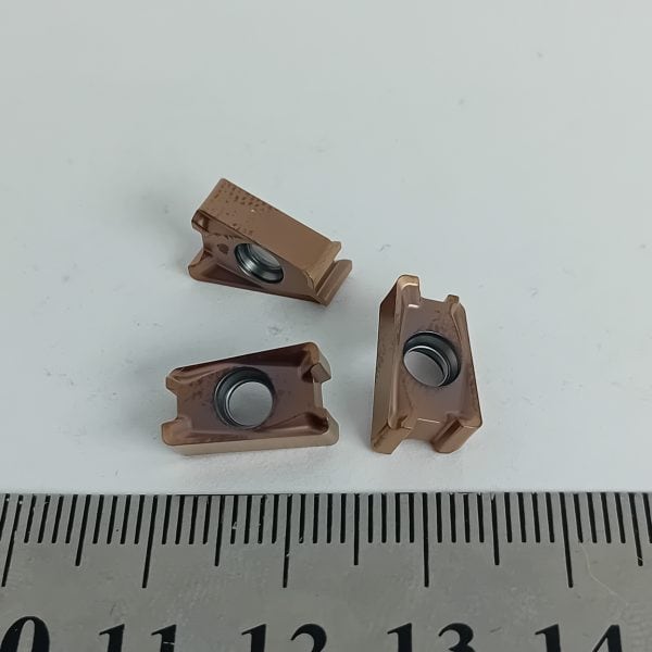 Пластина фрезерная LNPU110408SRGE S900